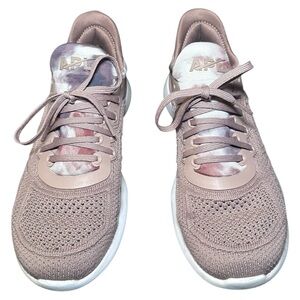 APL Techloom Tracers pink women’s Sz: 7 Sneakers